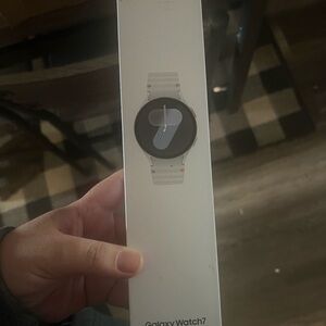 Brand new never opened samsung galaxyy watch 7
